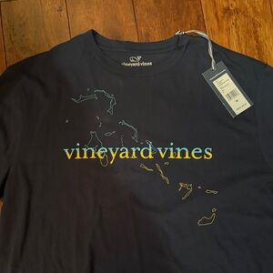 NWT Men’s Vineyard Vines Dark Blue with Bahamas Map T-Shirt